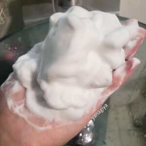 お！？すごい泡！カネボウコンフォートストレッチィウォッシュはもっちもちの泡ができる！｜化粧品専門店柳屋