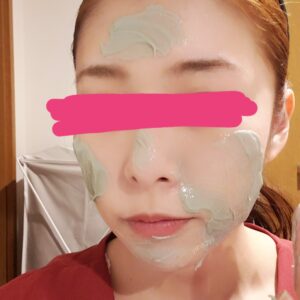 ファンゴダブルクレンズクールを肌の上に置きました。｜化粧品専門店柳屋