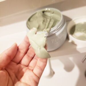 ファンゴダブルクレンズクールはもた～っとした重厚感のあるテクスチャーです。｜化粧品専門店柳屋