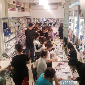 去年の得々セールの様子です！今年も開催します！1年で1番お得な5日間！｜化粧品専門店柳屋